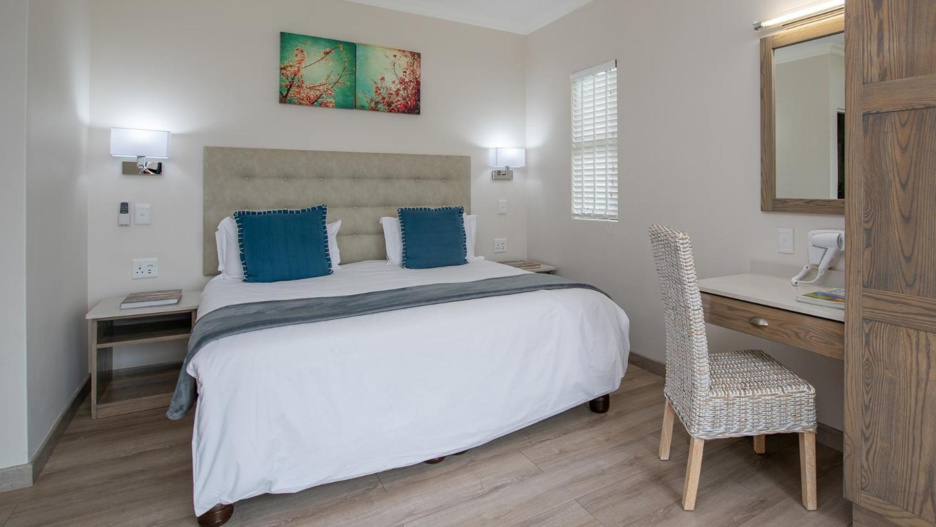 Cayley Mountain Resort Champagne Valley Room photo