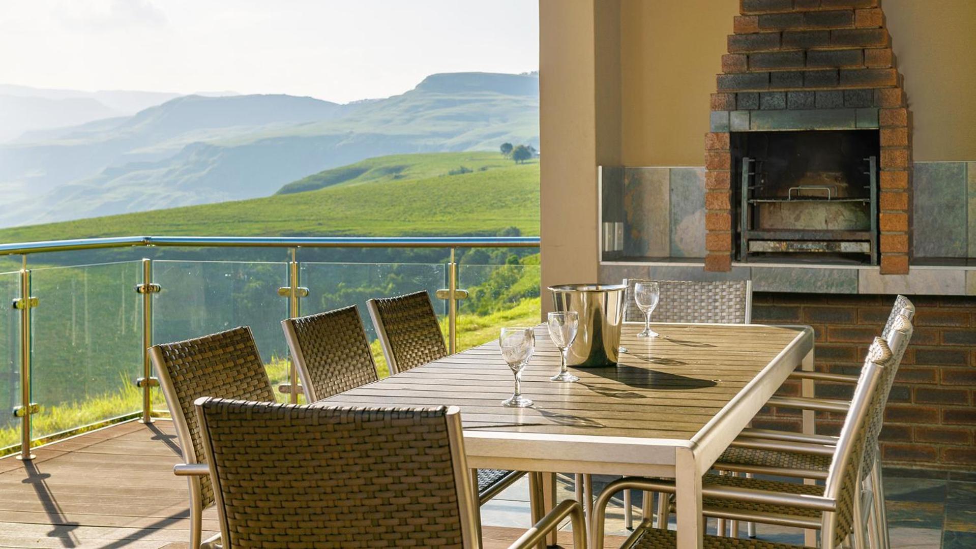 Cayley Mountain Resort Champagne Valley Room photo